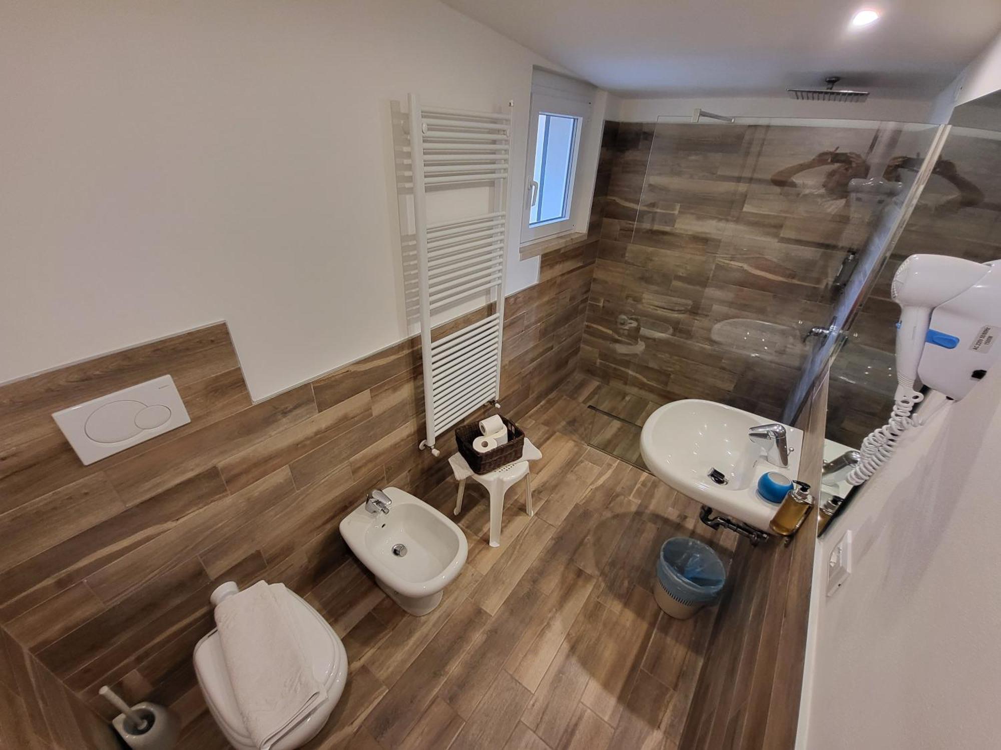 Penthouse Casa Alkea Masse Lake View 브렌조네 술 가르다 외부 사진