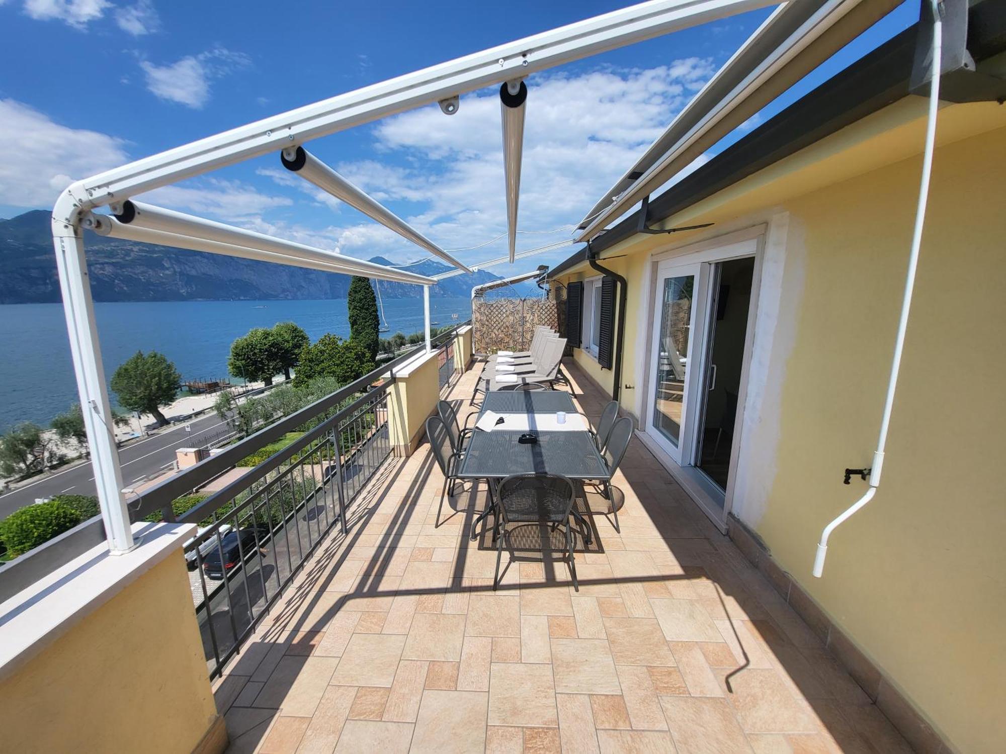 Penthouse Casa Alkea Masse Lake View 브렌조네 술 가르다 외부 사진