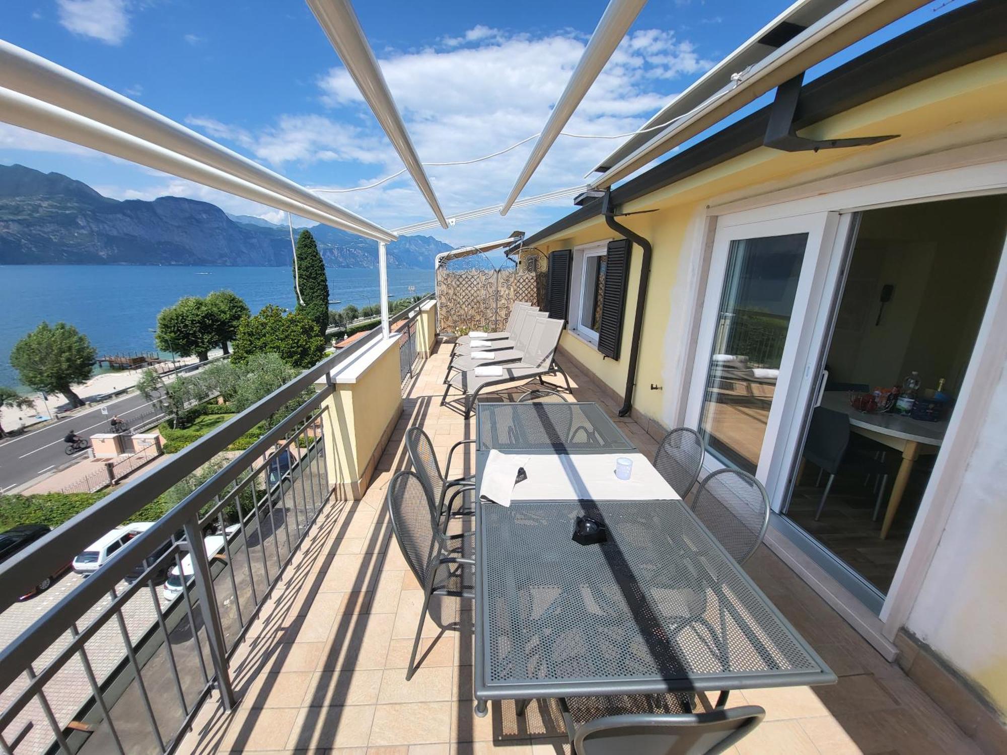 Penthouse Casa Alkea Masse Lake View 브렌조네 술 가르다 외부 사진