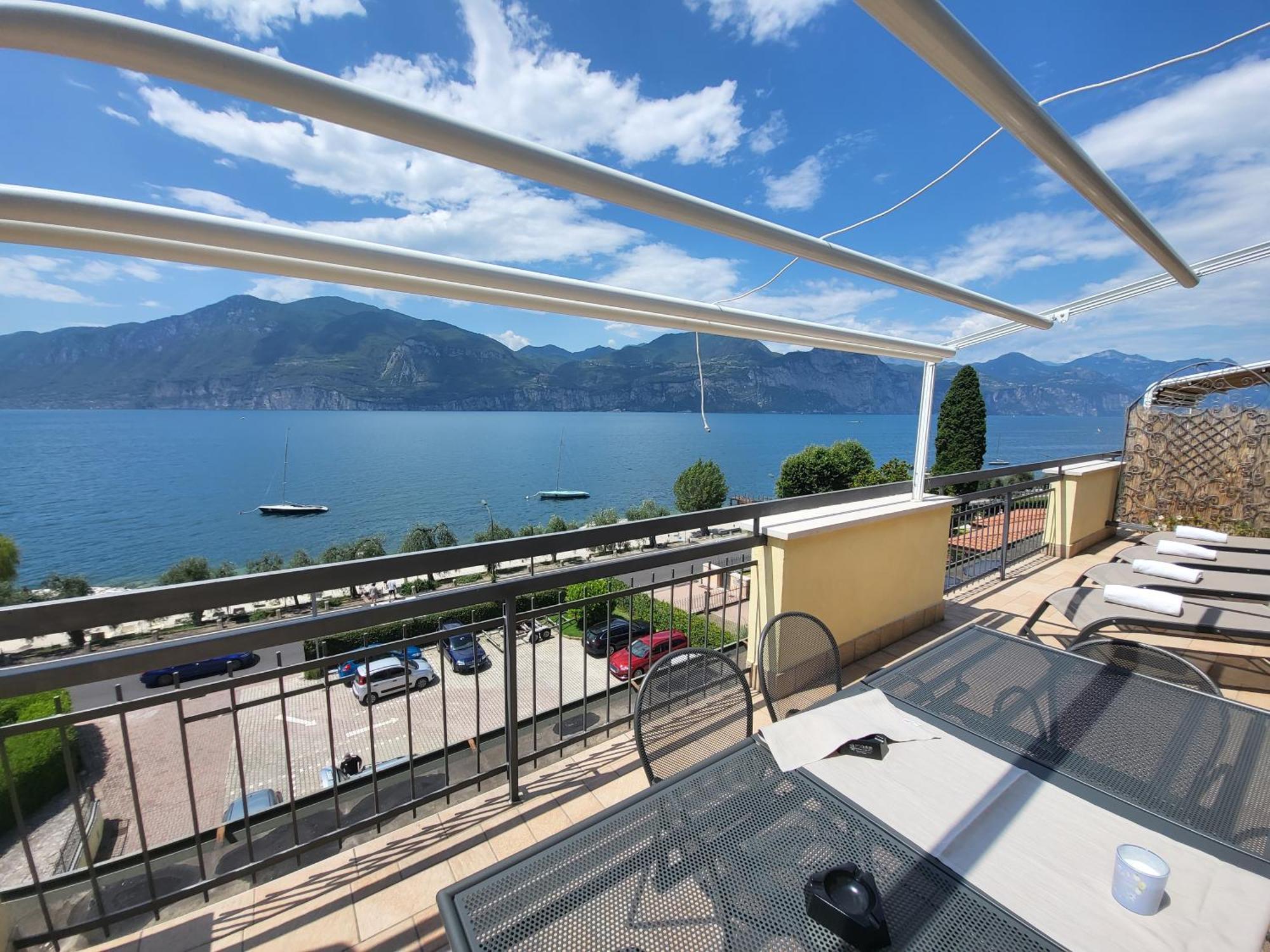 Penthouse Casa Alkea Masse Lake View 브렌조네 술 가르다 외부 사진